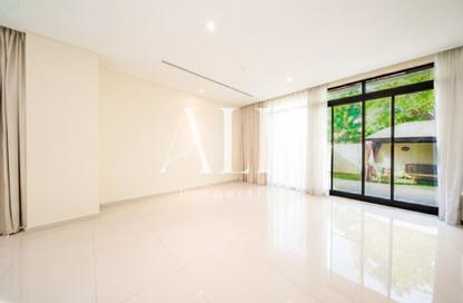 Villa - 4 - 5 for rent in The Field - Damac Hills - Dubai