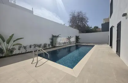 فيلا - 5 غرف نوم - 6 حمامات للايجار في جميرا 3 - جميرا - دبي