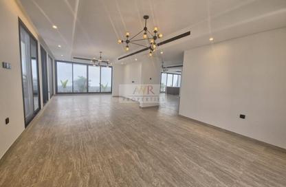 Villa - 5 Bedrooms - 6 Bathrooms for rent in Jumeirah 3 - Jumeirah - Dubai