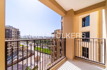 Apartment - 1 Bedroom - 1 Bathroom for rent in Al Jazi 3 - Madinat Jumeirah Living - Umm Suqeim - Dubai