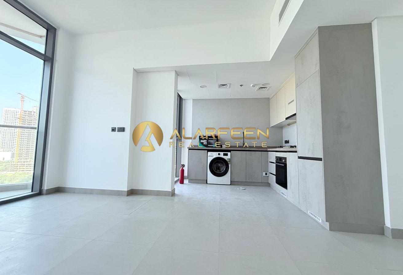 Spacious 1BHK | Fitted Appliance | Call now photo 2