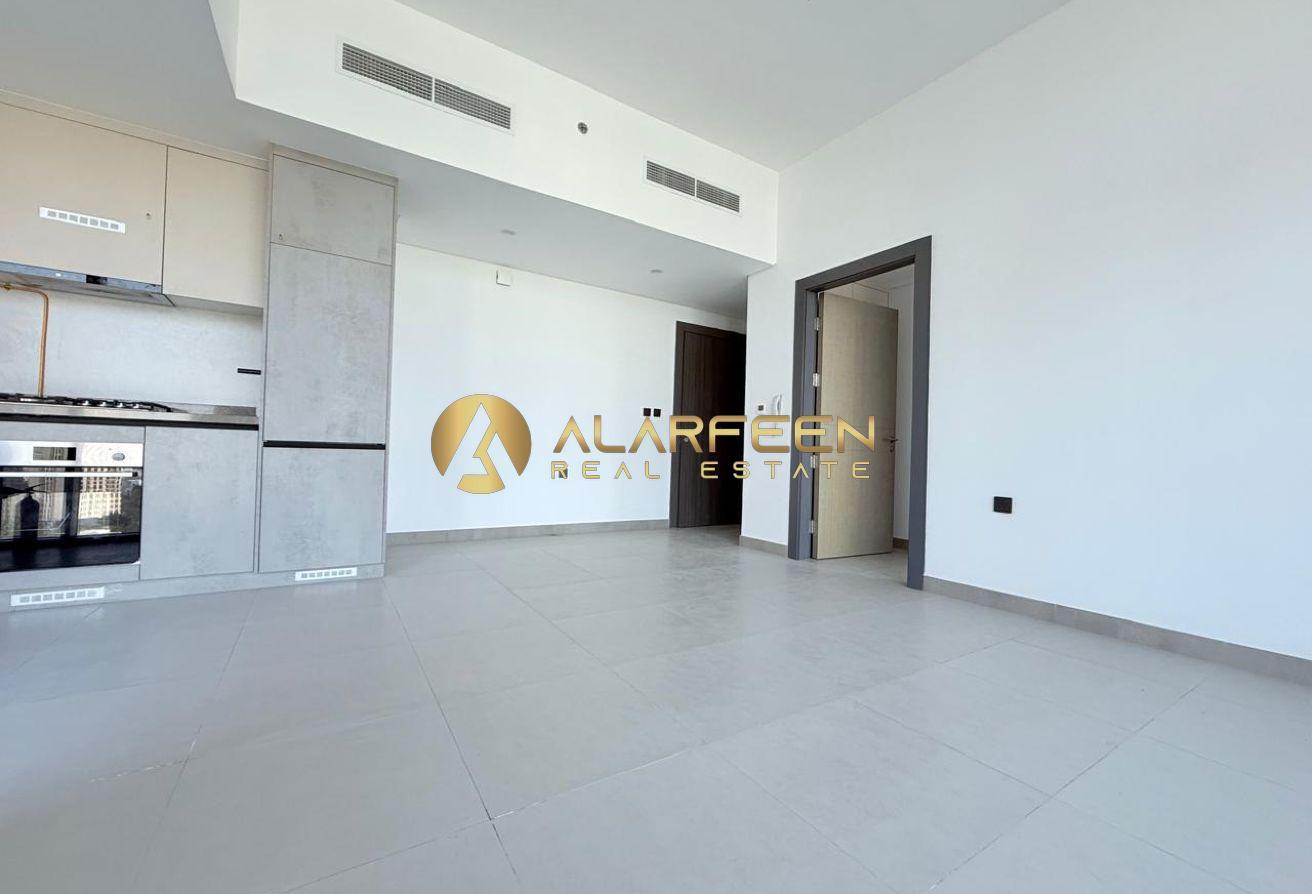 Spacious 1BHK | Fitted Appliance | Call now photo 4