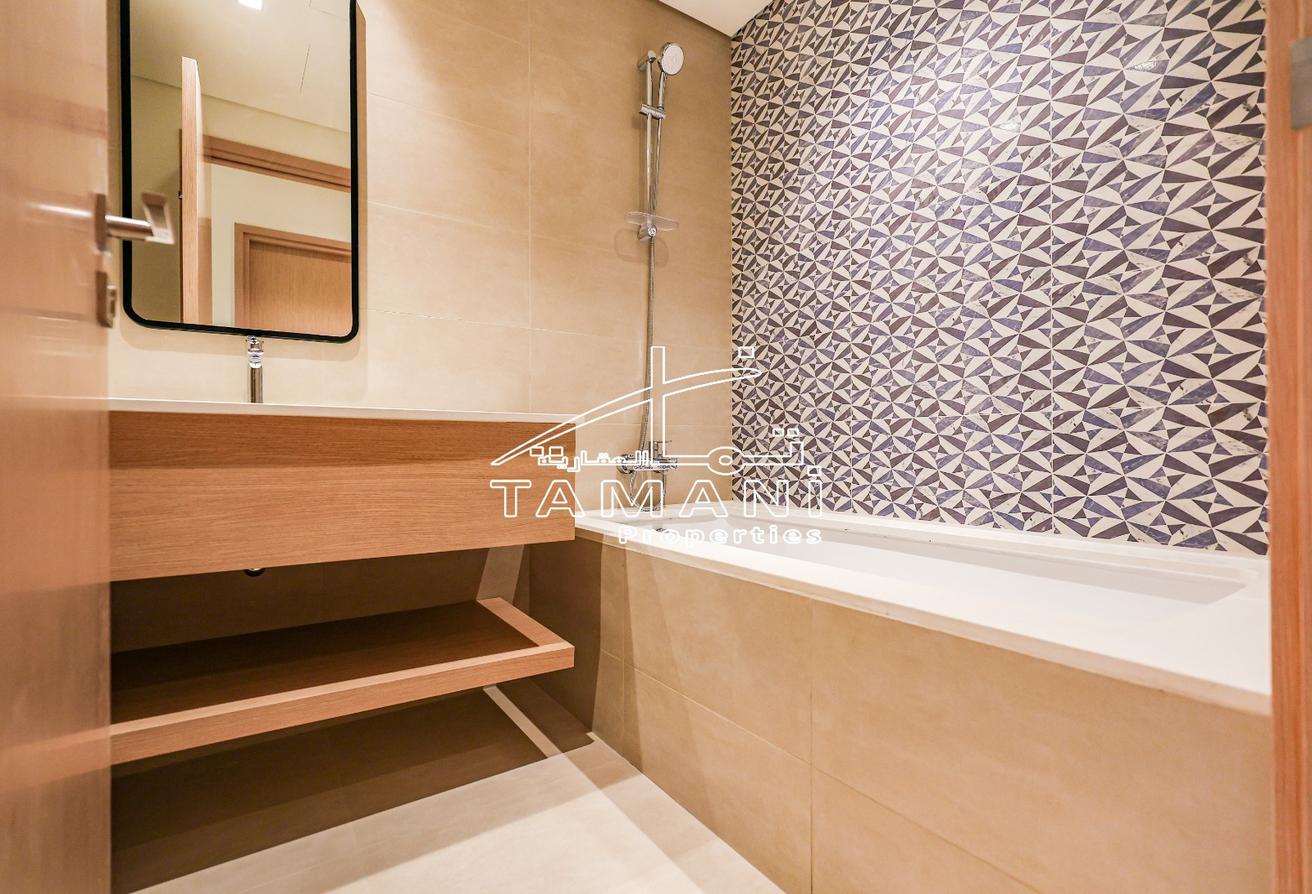 Sea view Ready to move Brand new photo 15