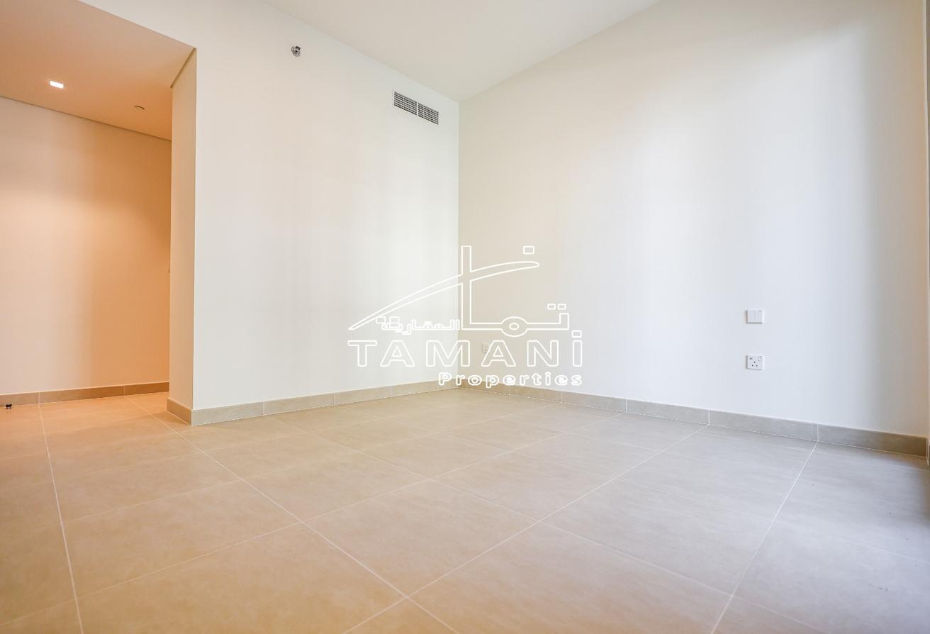 Sea view Ready to move Brand new photo 7