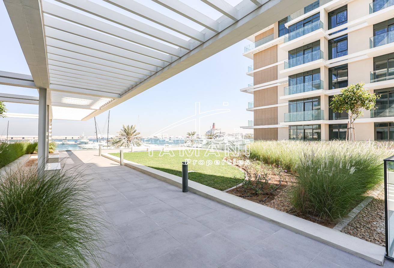 Sea view Ready to move Brand new photo 25