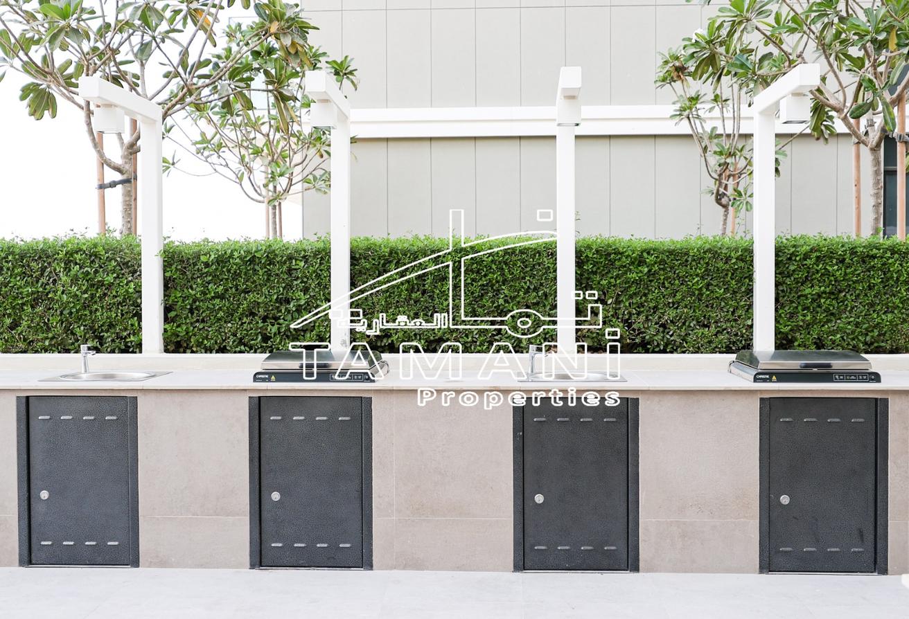 Sea view Ready to move Brand new photo 24