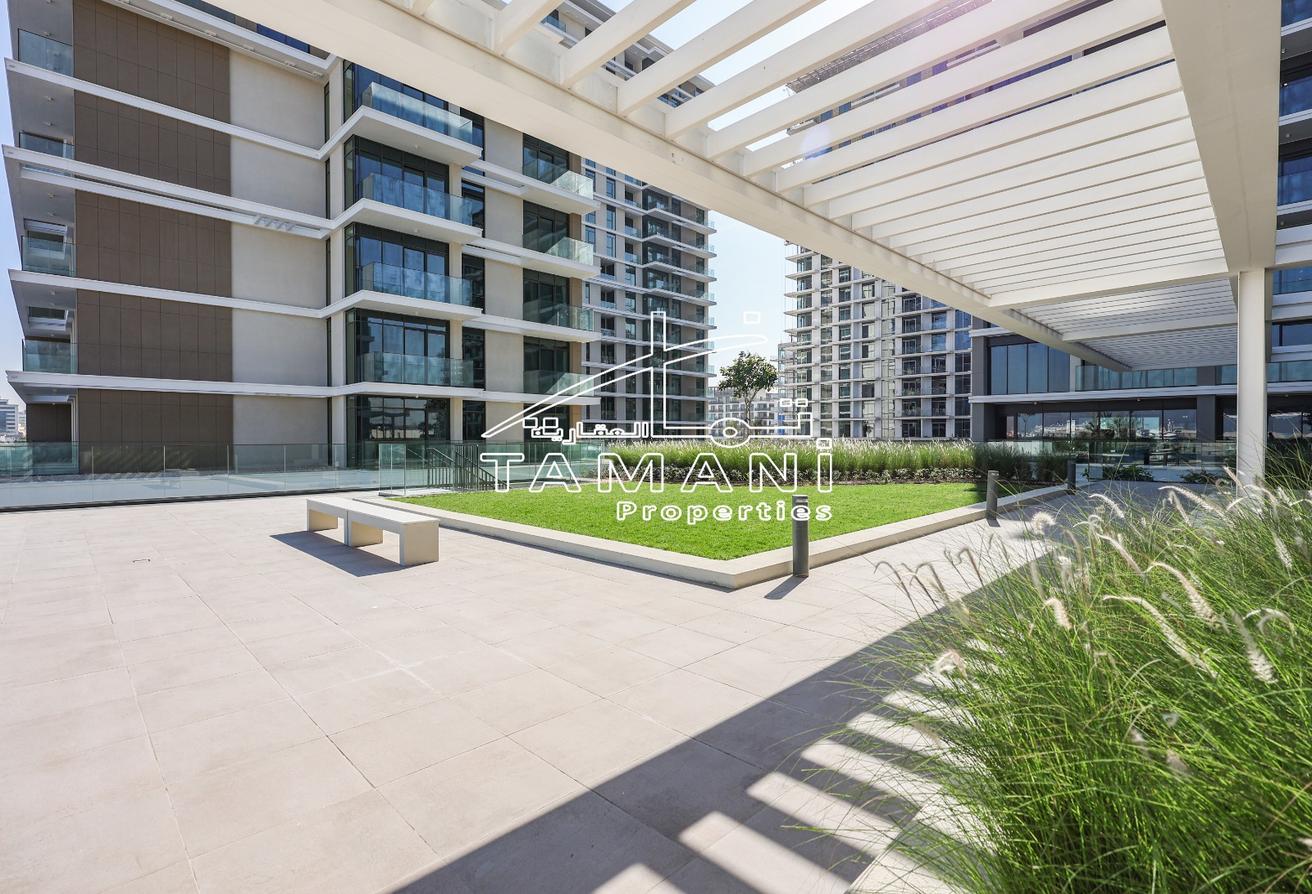 Sea view Ready to move Brand new photo 26