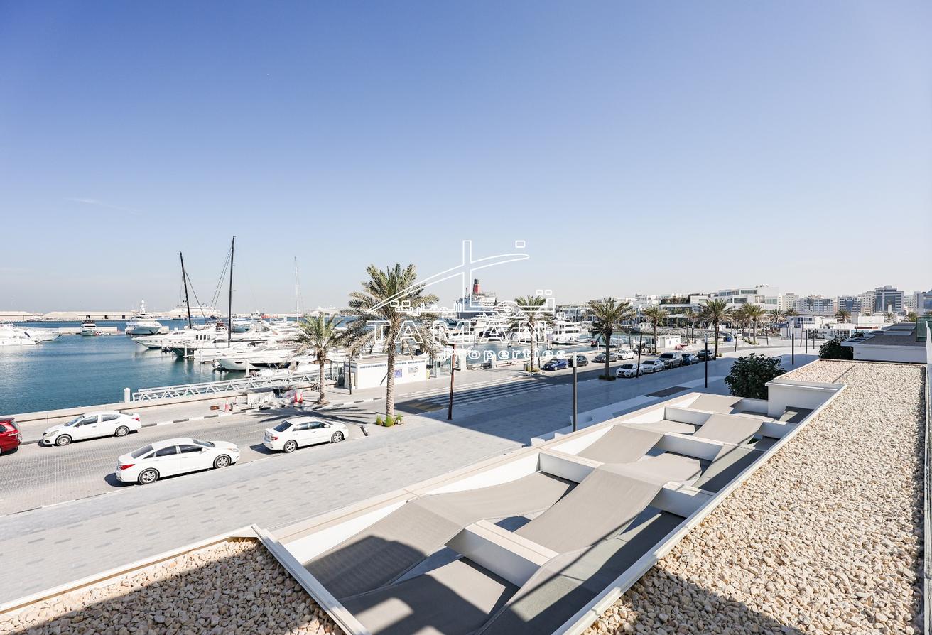 Sea view Ready to move Brand new photo 27