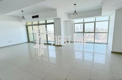 Apartment - 3 Bedrooms - 5 Bathrooms for rent in Tala Tower - Marina Square - Al Reem Island - Abu Dhabi
