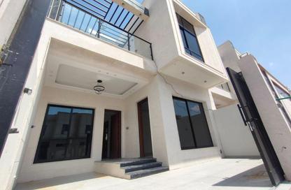 Townhouse - 4 Bedrooms - 6 Bathrooms for sale in Al Yasmeen 1 - Al Yasmeen - Ajman