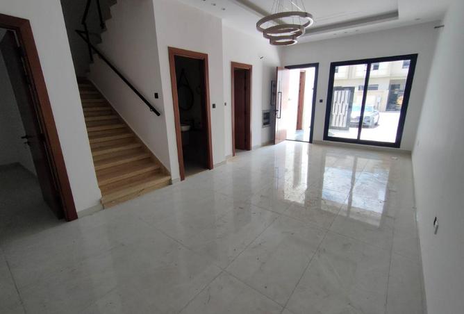 72322070 - Property Image 3