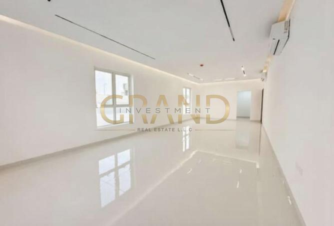 74623696 - Property Image 3