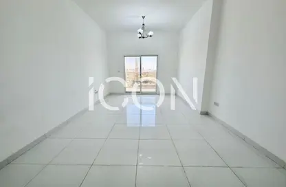Apartment - 2 Bedrooms - 3 Bathrooms for rent in International City Phase 2 - Al Warsan 4 - Al Warsan - Dubai