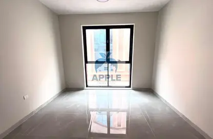 شقة - غرفة نوم - 2 حمامات للايجار في تجارية مويلح - الشارقة