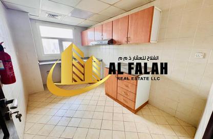 شقة - 2 غرف نوم - 3 حمامات للايجار في شارع التعاون الجديد - التعاون - الشارقة