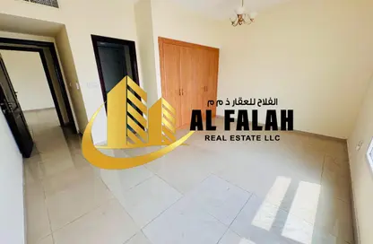 شقة - 2 غرف نوم - 3 حمامات للايجار في شارع التعاون الجديد - التعاون - الشارقة