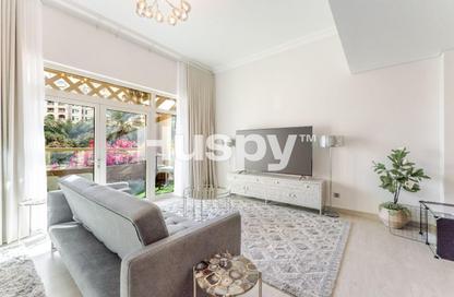 Apartment - 1 Bedroom - 2 Bathrooms for rent in Al Sarrood - Shoreline Apartments - Palm Jumeirah - Dubai