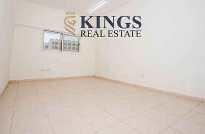 سكن الموظفين - استوديو - 8 حمامات للايجار في دفن النخيل - رأس الخيمة سكن الموظفين - استوديو - 8 حمامات للايجار في دفن النخيل - رأس الخيمة