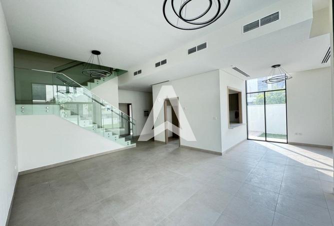 91383854 - الصورة الرئيسية للعقار