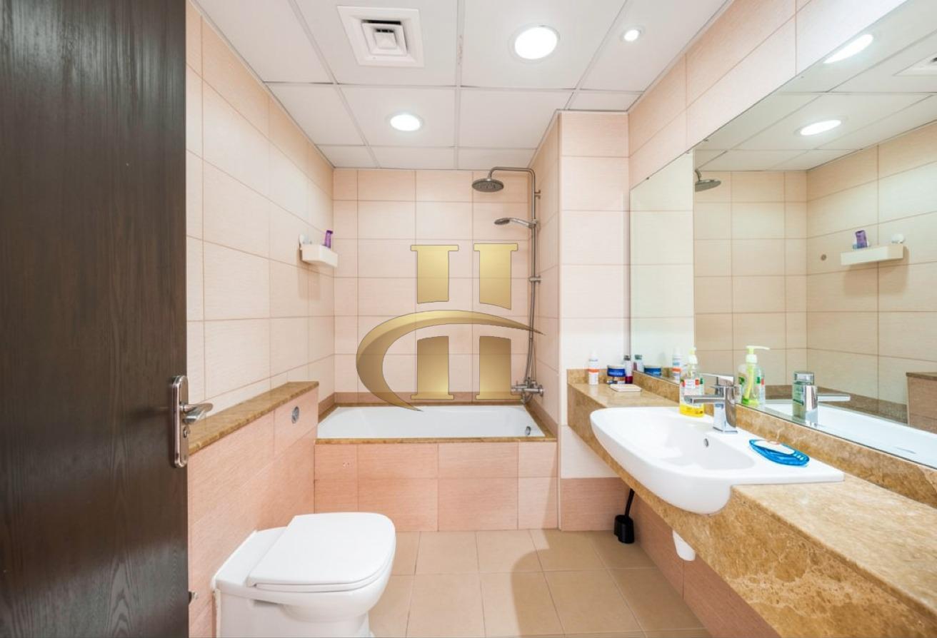 Fully Upgraded | 2 BR+Maid | Private Garden |Villa photo 11
