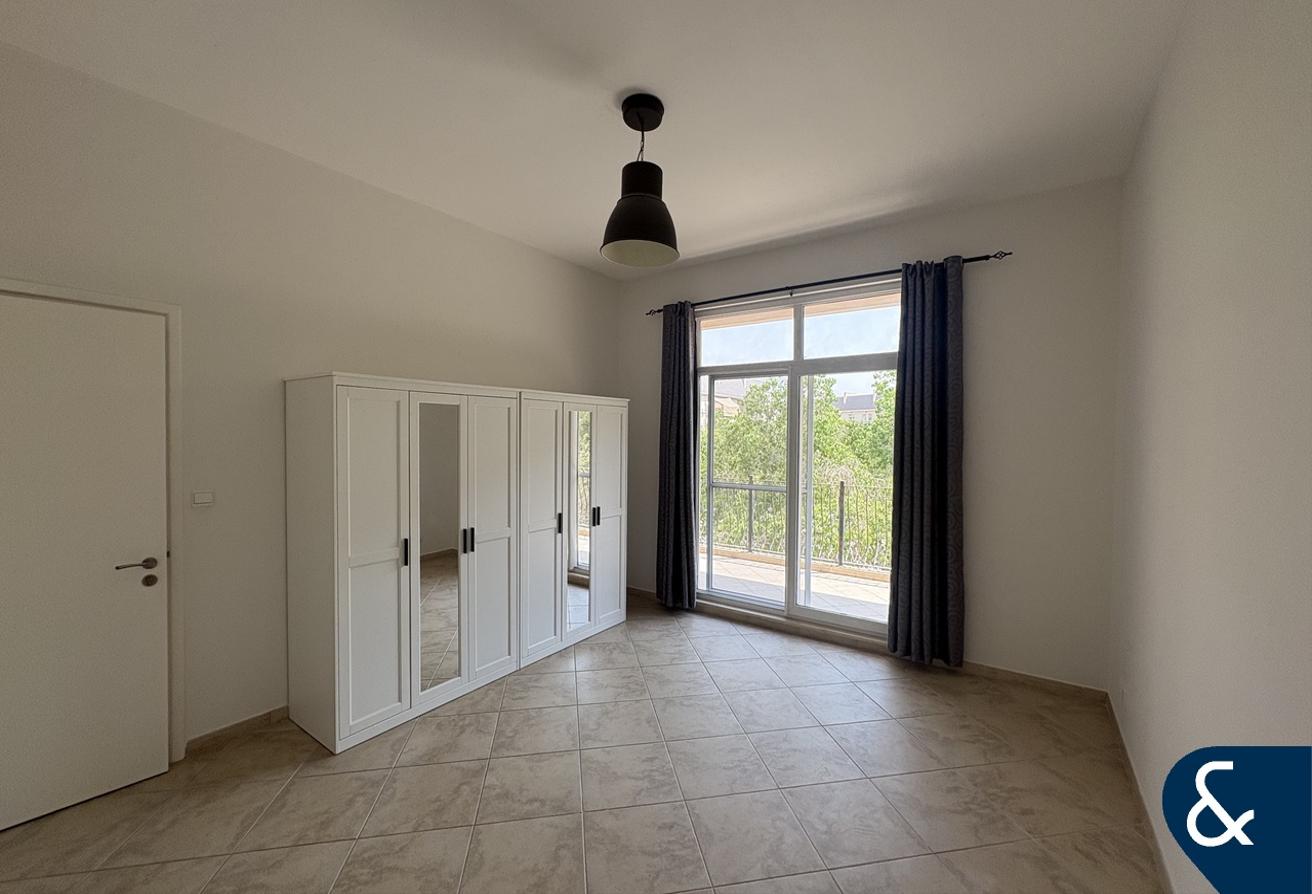Upgraded | 1 Bed | Spacious 1,038 Sq. Ft photo 6