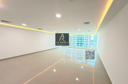 Penthouse - 3 Bedrooms - 4 Bathrooms for rent in Al Rumailah building - Al Rumailah 2 - Al Rumaila - Ajman
