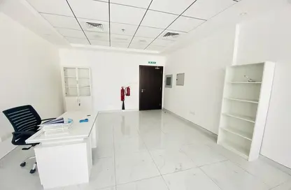 Office Space - Studio - 1 Bathroom for rent in B2B Tower - Business Bay - Dubai
