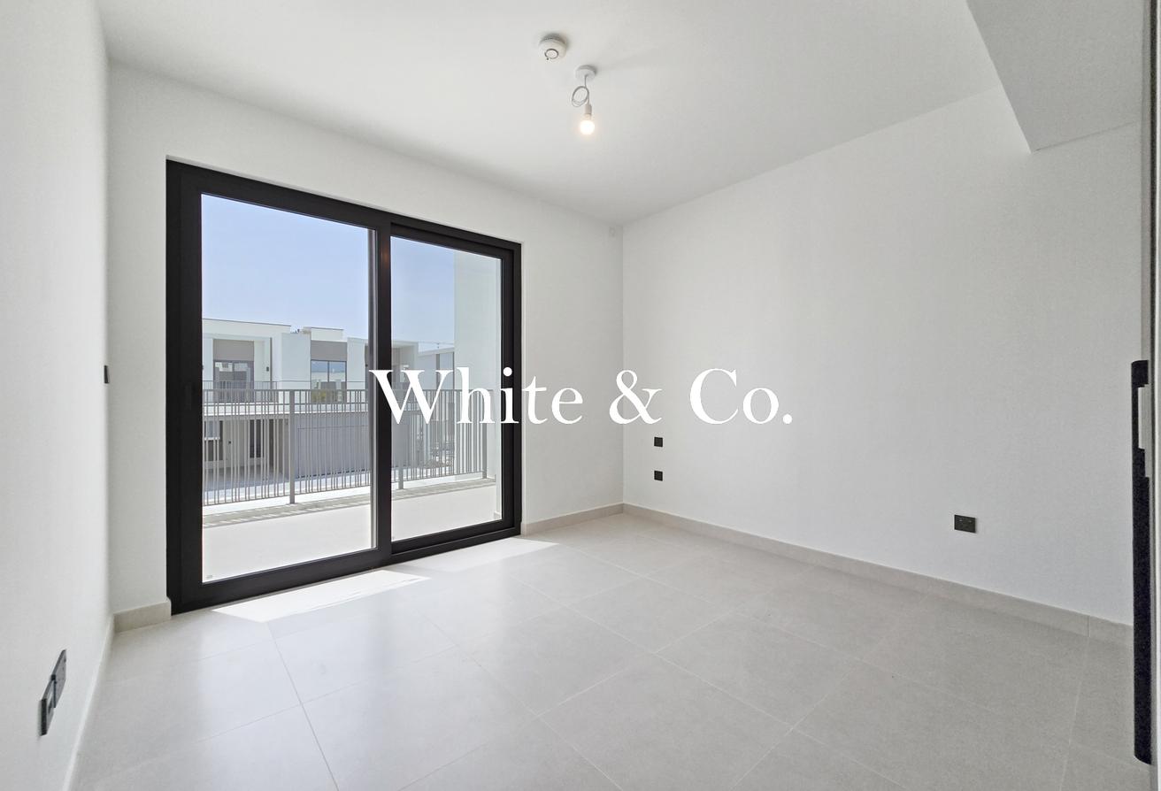 Appliances | Brand New | Landscaped photo 9
