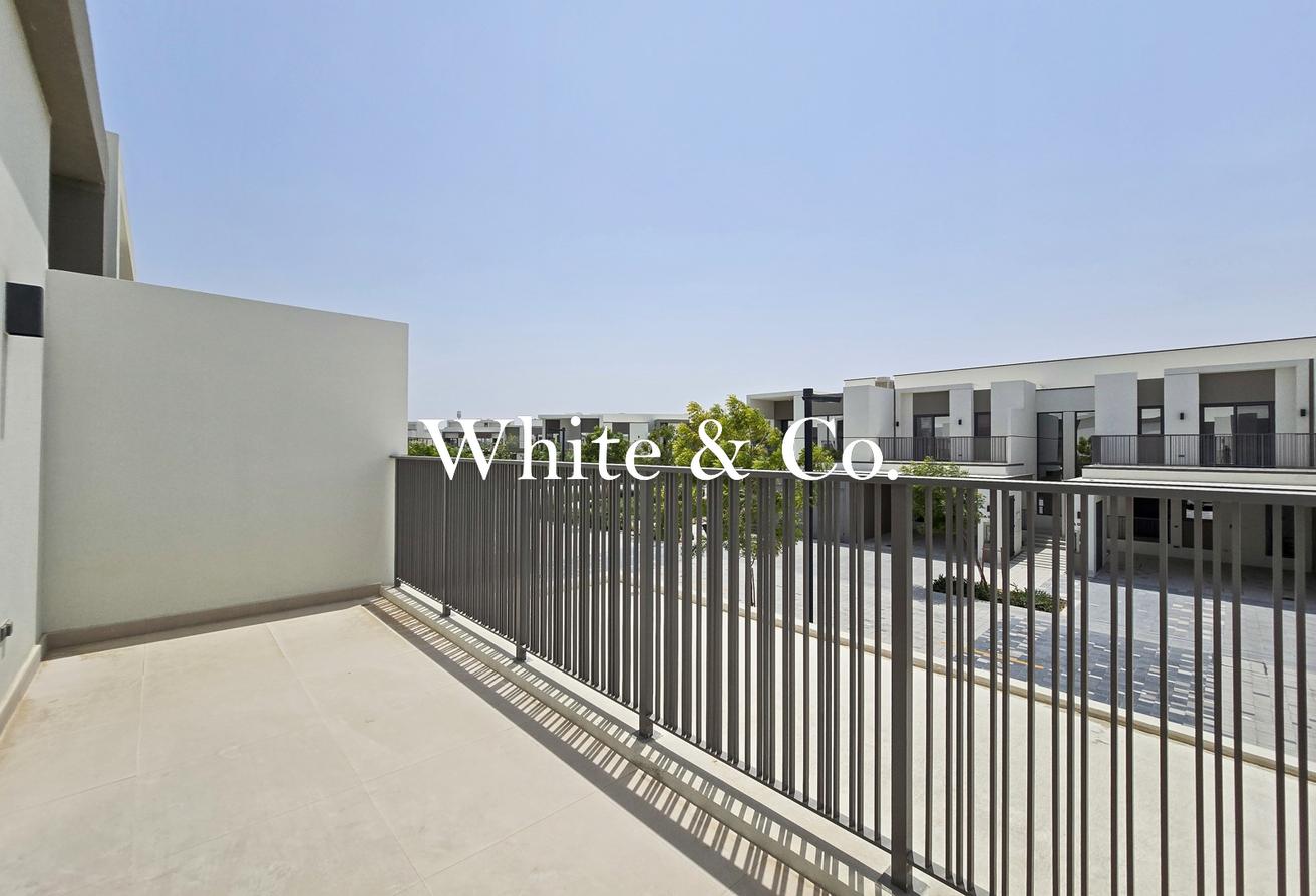 Appliances | Brand New | Landscaped photo 11