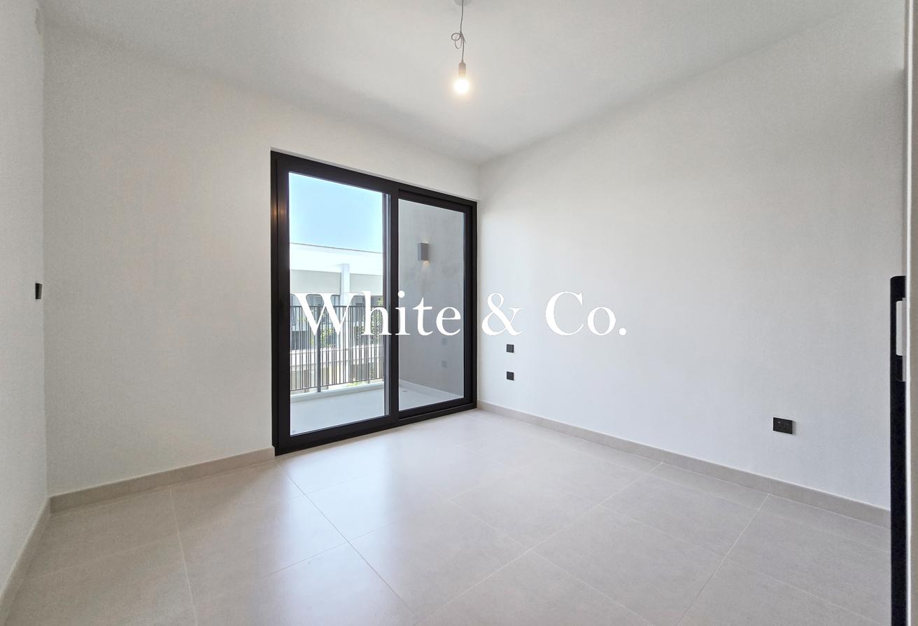 Appliances | Brand New | Landscaped photo 15