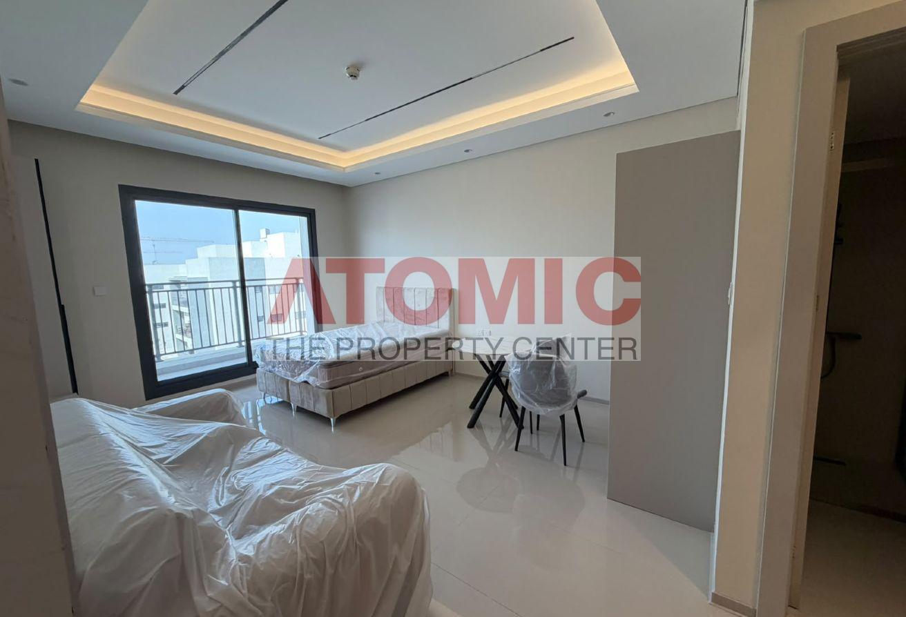 Furnished Studio | Balcony |City & Community View photo 4