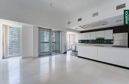 Apartment - 2 Bedrooms - 2 Bathrooms for sale in Cayan Tower - Dubai Marina - Dubai