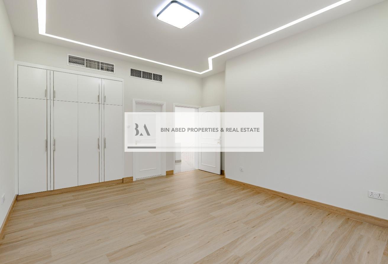 Fully Renovated 5BR villa with pool close to beach photo 20