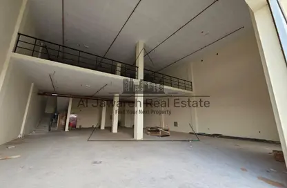 مستودع - استوديو - 1 حمام للايجار في أم درع - أم القيوين