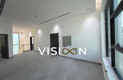 Villa - 5 Bedrooms - 7 Bathrooms for rent in Al Aweer 1 - Al Aweer - Dubai