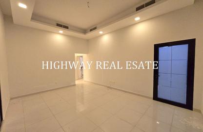 Villa - 5 - 6 for rent in Dasman - Halwan - Sharjah