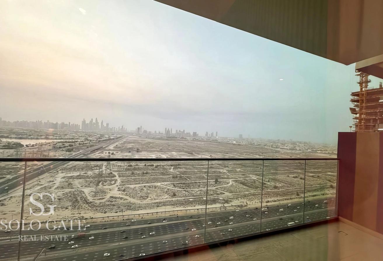 6 Cheques | 1BR Furnished | Marina Skyline View photo 11