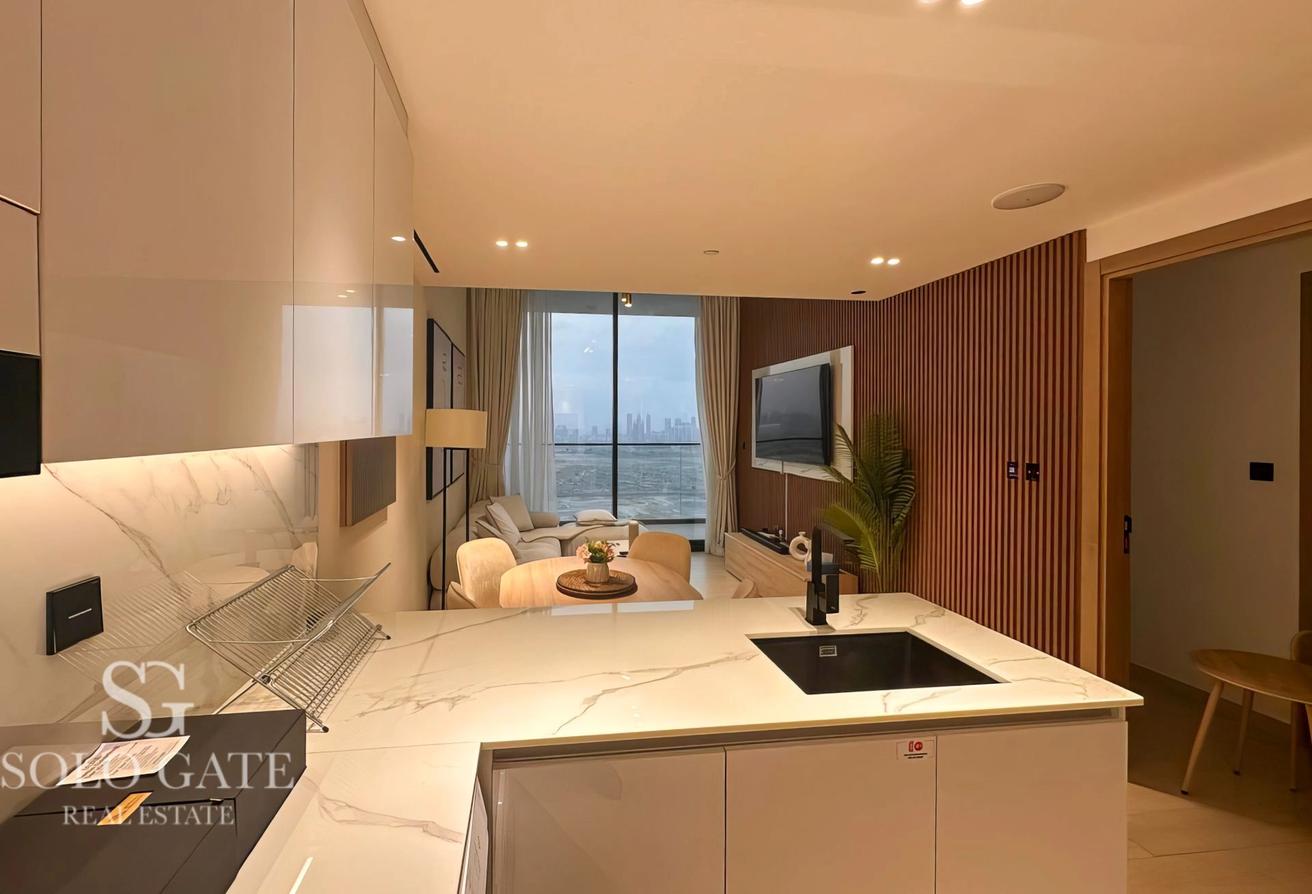 6 Cheques | 1BR Furnished | Marina Skyline View photo 8