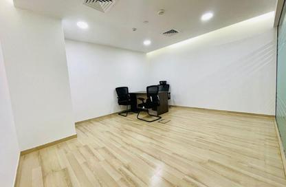 Office Space - Studio - 4 Bathrooms for rent in Hamdan Street - Abu Dhabi