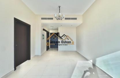 Apartment - 1 Bedroom - 2 Bathrooms for rent in Al Shafar Palladium Building - Al Jaddaf - Dubai