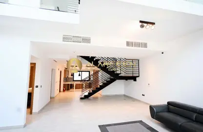 فيلا - 4 غرف نوم - 5 حمامات للبيع في حياتي رزدنسز - منطقة 14 - قرية جميرا الدائرية - دبي