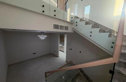 Villa - 4 - 5 for sale in Hoshi - Al Badie - Sharjah