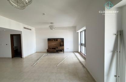 Apartment - 2 - 3 for rent in Executive Tower J - Executive Towers - Business Bay - Dubai