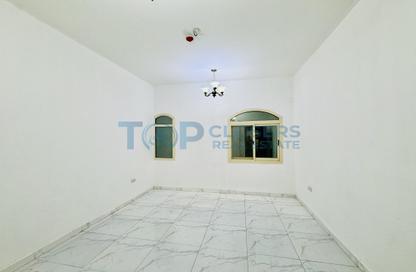 Apartment - 2 Bedrooms - 2 Bathrooms for rent in Hai Al Maahad - Al Mutarad - Al Ain