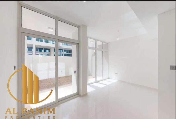 70701919 - صورة العقار 2