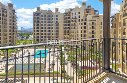 Apartment - 2 Bedrooms - 3 Bathrooms for sale in Al Jazi - Madinat Jumeirah Living - Umm Suqeim - Dubai