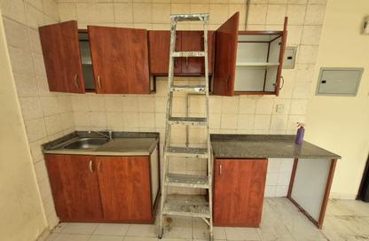 Apartment - Studio - 1 Bathroom for rent in Fire Station Road - Muwaileh - Sharjah Apartment - Studio - 1 Bathroom for rent in Fire Station Road - Muwaileh - Sharjah