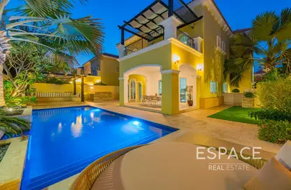 Villa - 3 Bedrooms - 3 Bathrooms for sale in District 7 - Jumeirah Park - Dubai