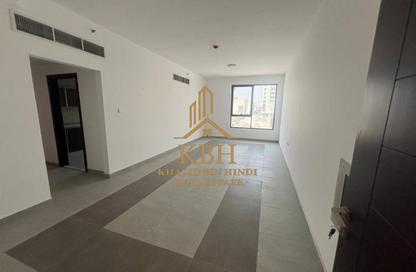 Apartment - 1 Bedroom - 2 Bathrooms for rent in Muweileh Community - Muwaileh Commercial - Sharjah Apartment - 1 Bedroom - 2 Bathrooms for rent in Muweileh Community - Muwaileh Commercial - Sharjah