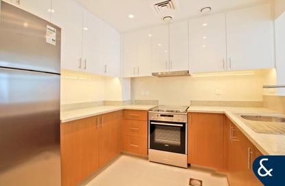 Apartment - 1 - 2 for sale in Boulevard Crescent Tower 1 - BLVD Crescent - Downtown Dubai - Dubai